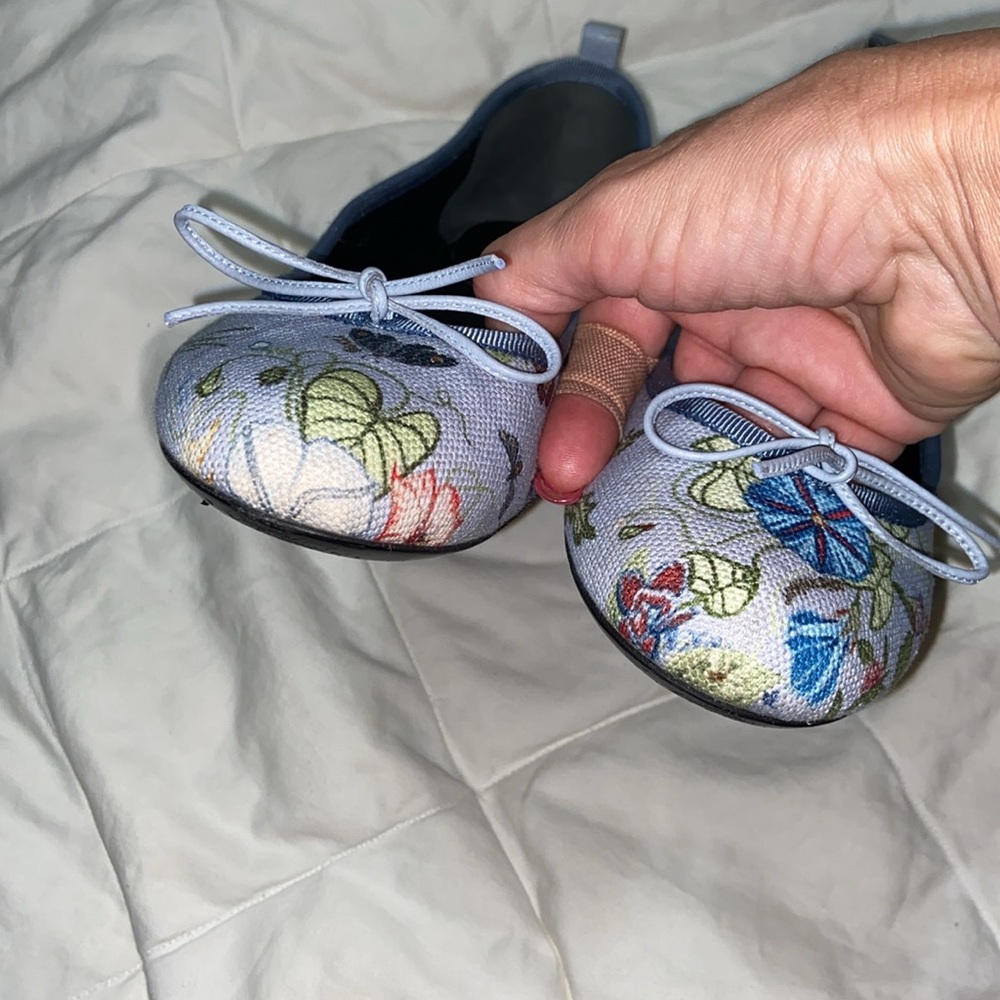 EUC Gucci womens shoes Ali flats floral print bow - Picture 7 of 15
